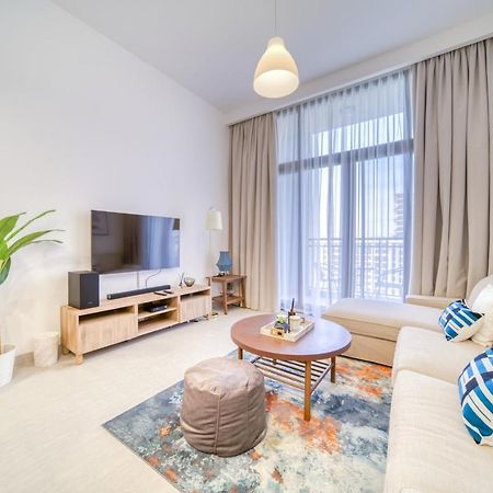 Sophisticated 1Br At Town Square Rawda Dubailand By Deluxe Holiday Homes Εξωτερικό φωτογραφία